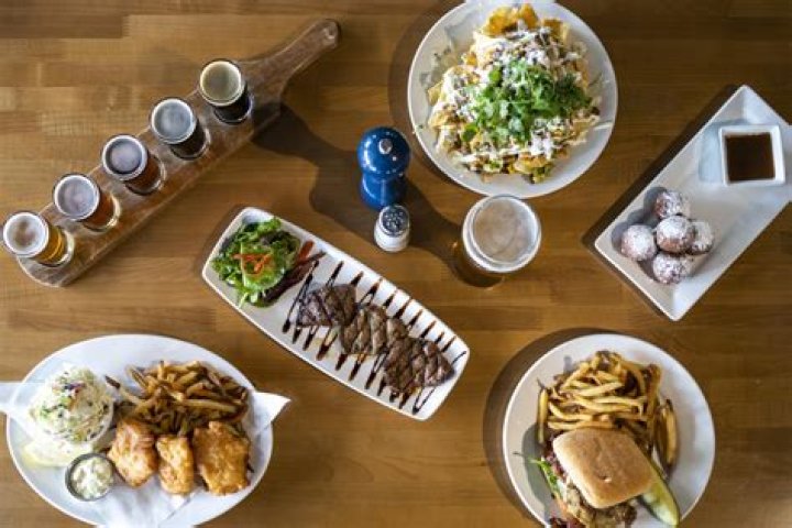 Best Amarillo Tavern Food & Drink Specials!