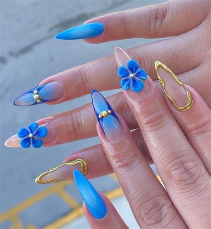 Best Vida Nails: Stylish Designs &amp; Tips