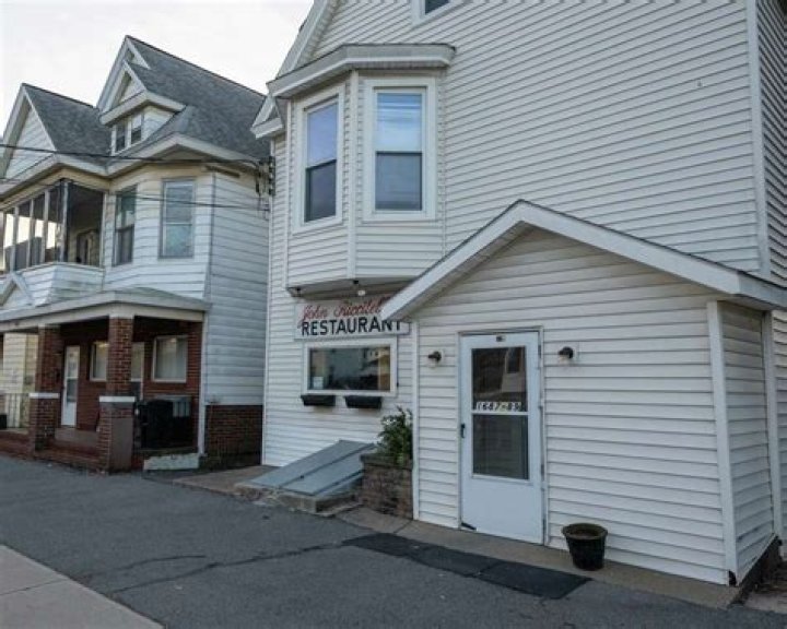 Discovering Johnny's Restaurant: A Culinary Gem in Schenectady, NY