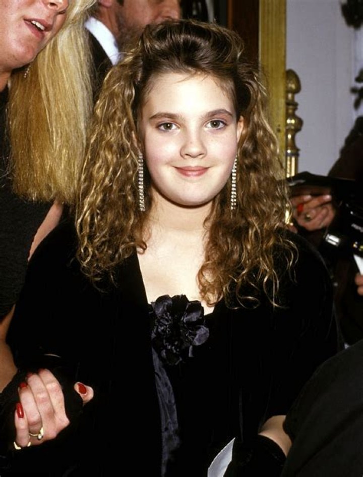 Drew Barrymore Girl Scout Photo: A Heartwarming Look at Her Childhood