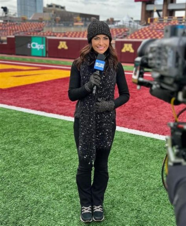 Exploring Jenny Dell's Height: The Journey of a Sports Personality