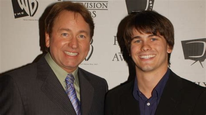 Exploring the Fascinating World of the Family Jason Ritter