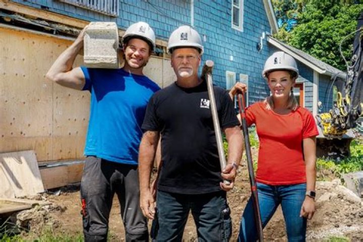 Exploring the Life of Mike Holmes and His Family