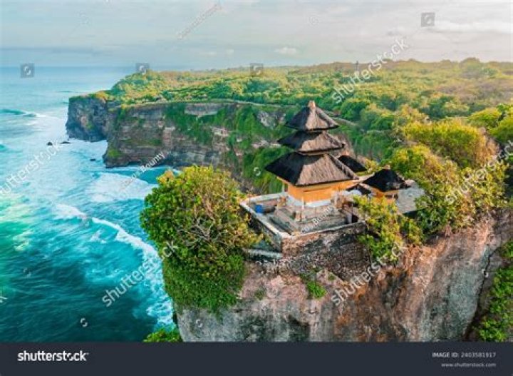 Exploring Uluwatu Temple: A Journey to Bali's Cultural Gem