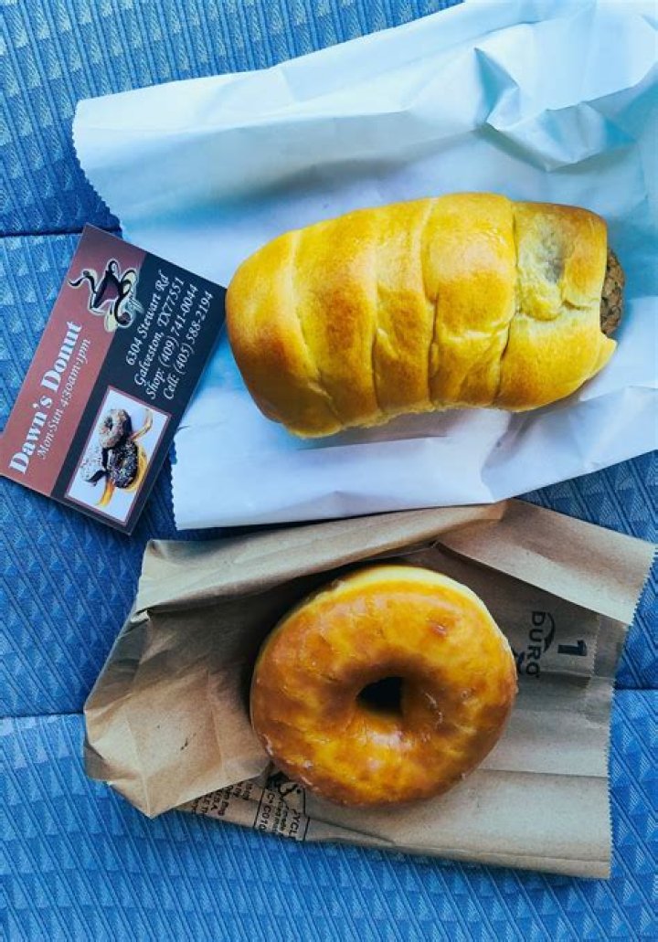 Fresh Dawn Donuts: Morning Treats!