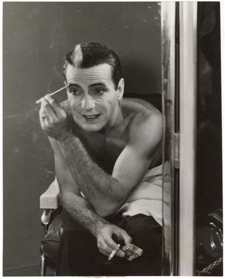 Henry Thomas Henry Thomas: A Journey Through the Life of a Hollywood Icon