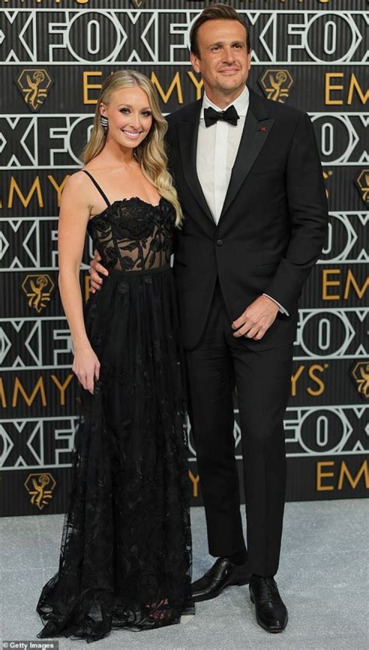 Jason Segel Relationships: A Deep Dive into His Love Life