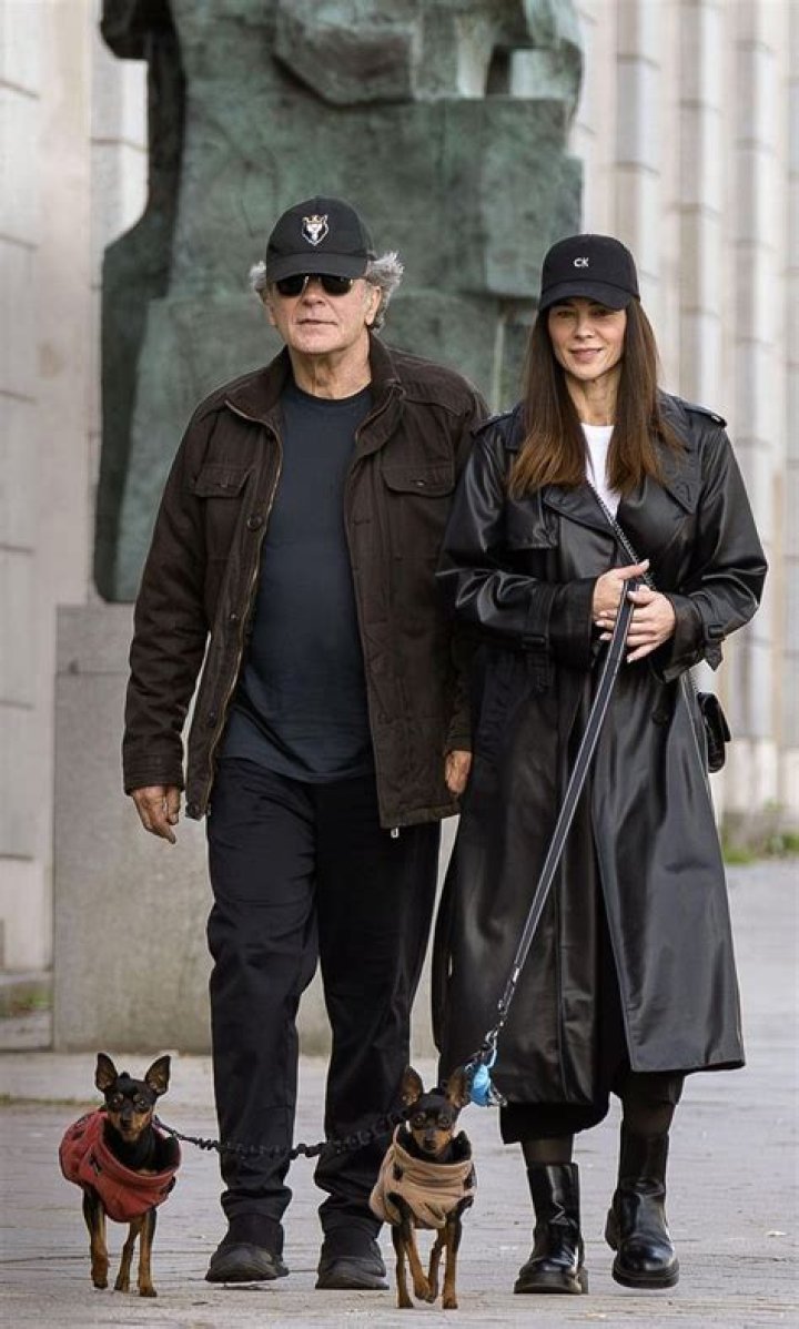 Jos&eacute; Coronado Wife M&oacute;nica Molina: Love, Legacy, and Life Together