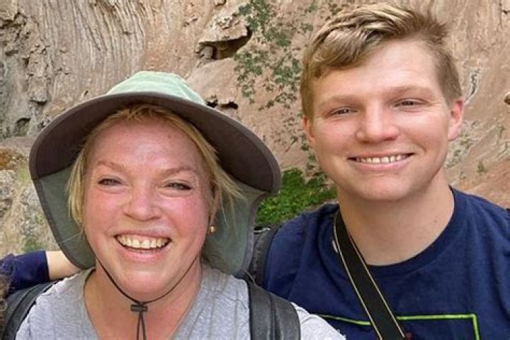 Kody Brown and Amber Smith Photos: A Deep Dive into Their Journey