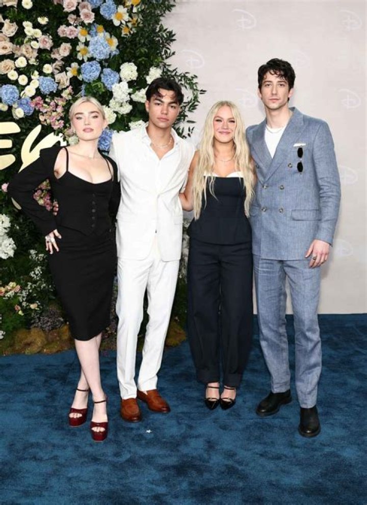 Lizzy McAlpine and Michael: The Unfolding Story of Their Connection