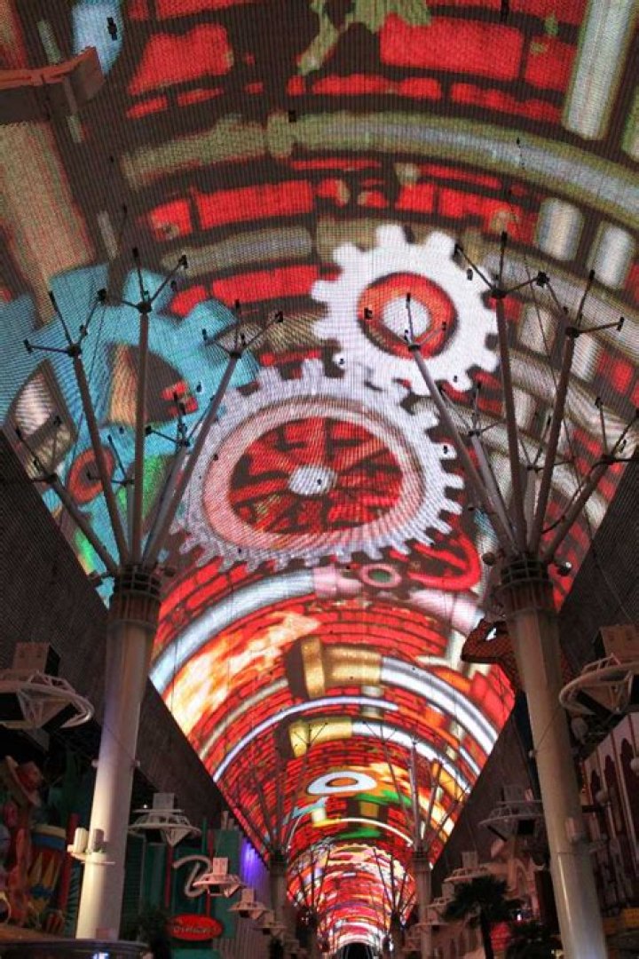 Luxury Vegas: Unveiling the Glamorous Side of Sin City