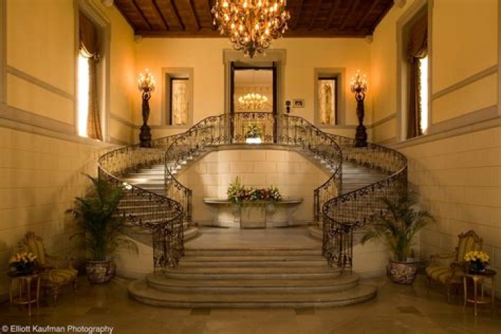Oheka Castle Interior: A Grand Glimpse into Opulence