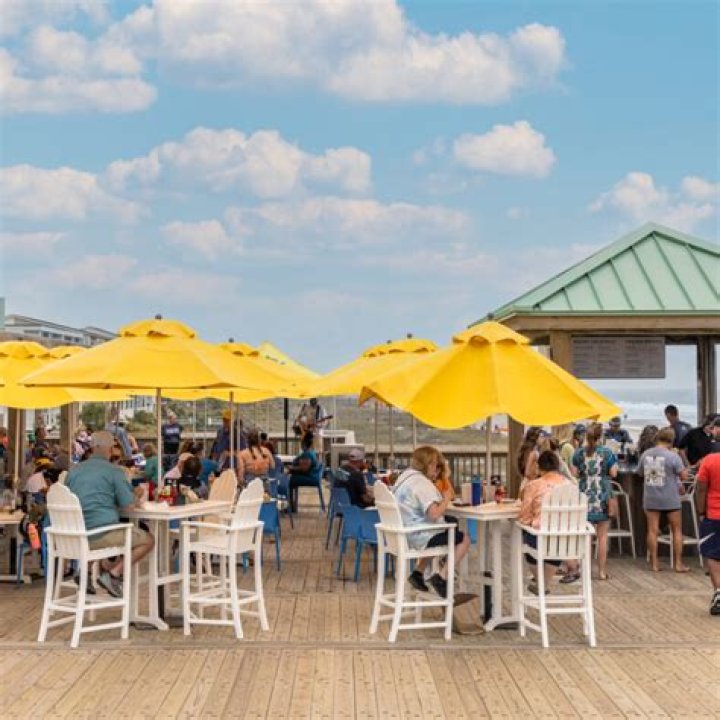 Pier 101 Restaurant: A Culinary Treasure by the Water