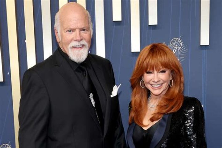 Reba McEntire's Spouse: A Deep Dive into the Country Star's Love Life