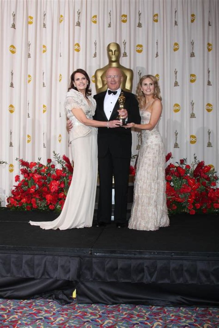 Sally Ledger Bell: A Comprehensive Look into Her Life and Work