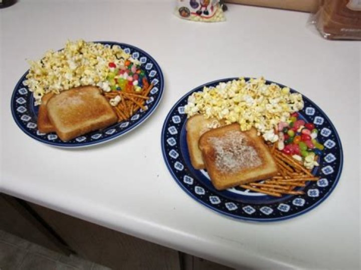 Thanksgiving with a Twist: Piece of Toast, Pretzelticks, Popcorn, and Jelly Beans