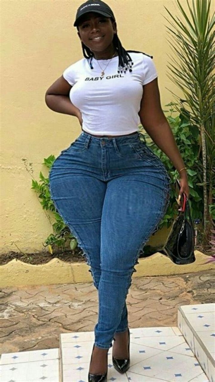 The Biggest Hips in the World: A Celebration of Curves