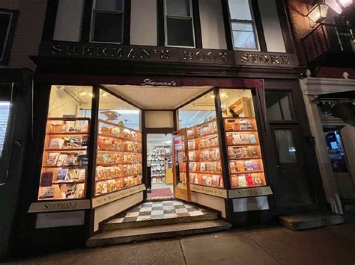 TJ's Bookstore: Amazing Books, Great Finds!