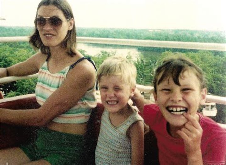 Understanding Joy Hibbs and Robert Atkins: Pioneers of the Low-Carb Revolution