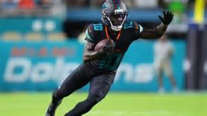 Unveiling the Height of Tyreek Hill: How Tall is He Really?